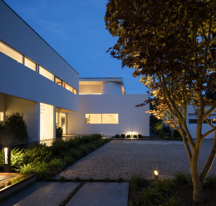 Watersedge House